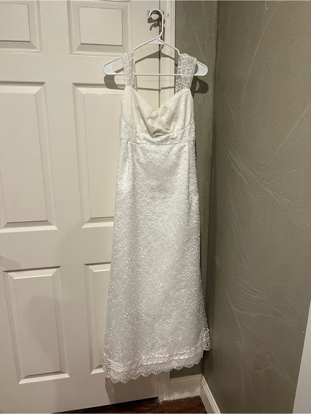 Ivory Lace A-Line Wedding Dress with Lace Straps